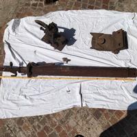 Pistone ad aria per sollevamento aratro 