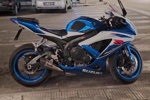 suzuki gsxr 750 k8