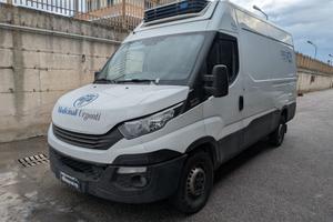 Iveco Daily 35-140 frigo AUTOMATICO problema motor
