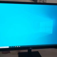 PC desktop con monitor 24"