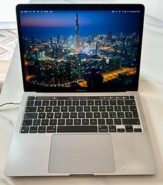 MacBook Pro 13” M1 16GB RAM 256GB SSD