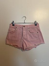 Pantaloncini a vita bassa rosa