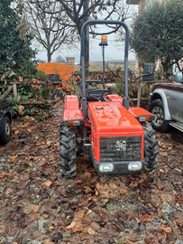 Trattore Antonio Carraro