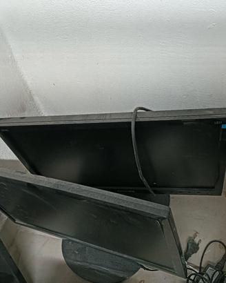 (BLOCCO)monitor,tastiere,stamp, accum,telecam.