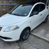 Lancia Ypsilon 1.3 MJT 16V 95 CV 5 porte S&S Plati