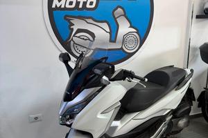 Honda Forza 300