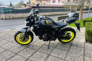 YAMAHA MT-07 TUTTO INCLUSO ANCHE PASSAGGIO MINI