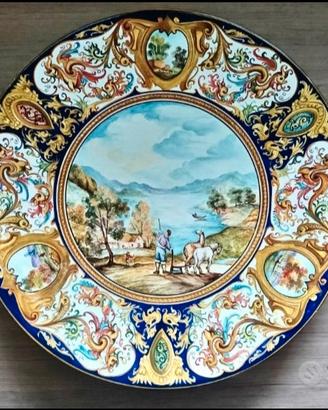 Piatto in ceramica di Faenza