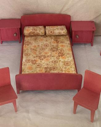 Mobili vintage in miniaura
