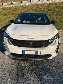 Peugeot 3008 Plug-in Hybrid 4WD SUV automatica