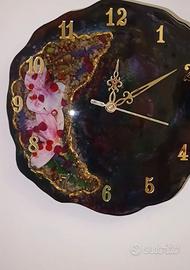 Orologio unico in resina epossidica con fiori