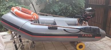 Gommone accessoriato