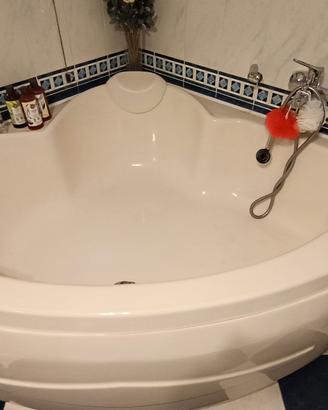 vasca da bagno angolare 