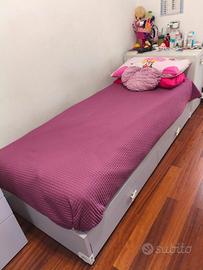 Letto cameretta e testiera comodino 