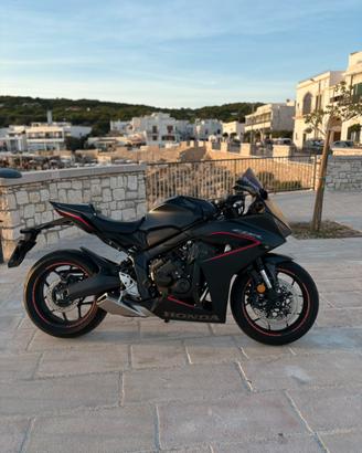 Honda cbr 650 r 2025 depotenziata