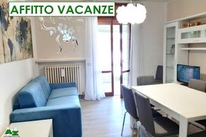 SETTEMBRE Spazioso con due matrimoniali e terrazzo