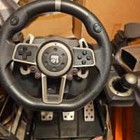 simulatore con volante pedaliera racing wheel Suzu