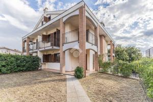 PORZIONE DI QUADRIFAMILIARE A CAPRAROLA