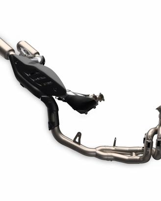 AKRAPOVIC  COMPLETO  IN TITANIO STREETFIGHTER 2025