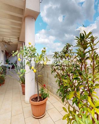 Duplex in centro con terrazzo, box e cantina