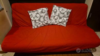 Divano letto con doghe e cassettone