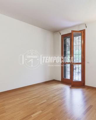 BILOCALE DI RECENTE COSTRUZIONE CON GIARDINO E GAR