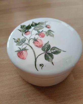 Scatolina ceramica dipinta a mano fragole