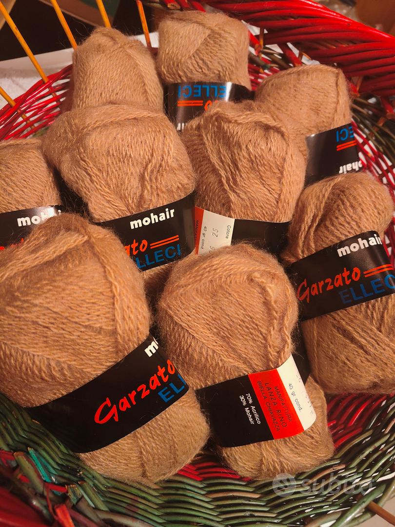 Gomitoli di lana mohair color cammello - Giardino e Fai da te In vendita a  Milano