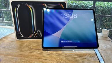 iPad Pro 13'' M4 256gb wi-fi batteria 100%