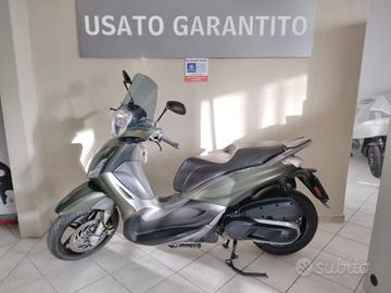 Piaggio Beverly 350, verde army, 2021, 18656km.