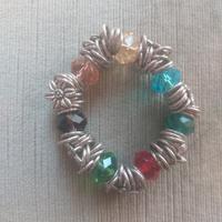 bracciale in pietre e metallo