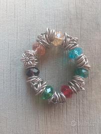 bracciale in pietre e metallo