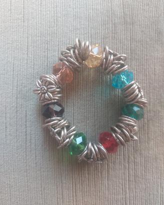 bracciale in pietre e metallo