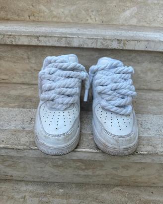 Nike Air Force 1 Bianca - taglia 41 EU 