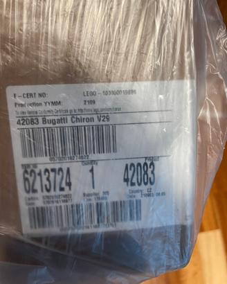 LEGO Technic 42083 Bugatti Chiron brown box
