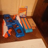 Due fucili Nerf a pompa con 200+ dardi