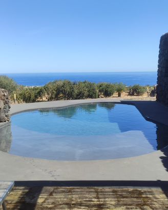 Dammuso casa con piscina a Pantelleria