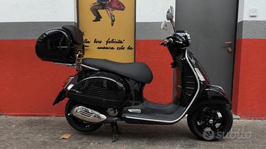 Piaggio Vespa 300 GTS hpe Tech