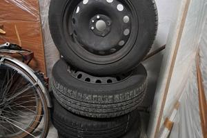 cerchi e gomme lancia y