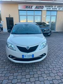 Lancia Ypsilon 1.2 69 CV 5 porte Gold