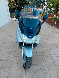 piaggio x 8 200