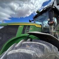 Trattore John Deere 7R350