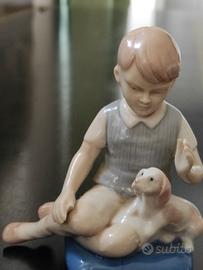 statuina in porcellana 