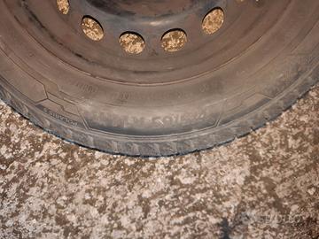Gomme invernali 175/65 R14 con cerchi Fiat 500