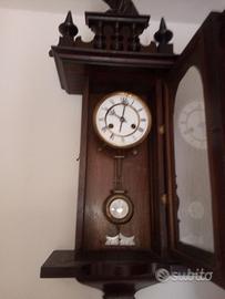 Orologio a pendolo da parete