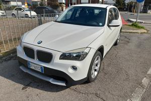 BMW X1 s drive 2000 