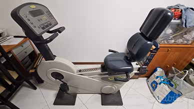 Technogym RECLINE XT  cyclette reclinata