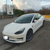 Tesla Model 3 Standard Range 06/2023 km 63.000