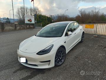 Tesla Model 3 Standard Range 06/2023 km 63.000