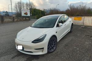Tesla Model 3 Standard Range 06/2023 km 63.000